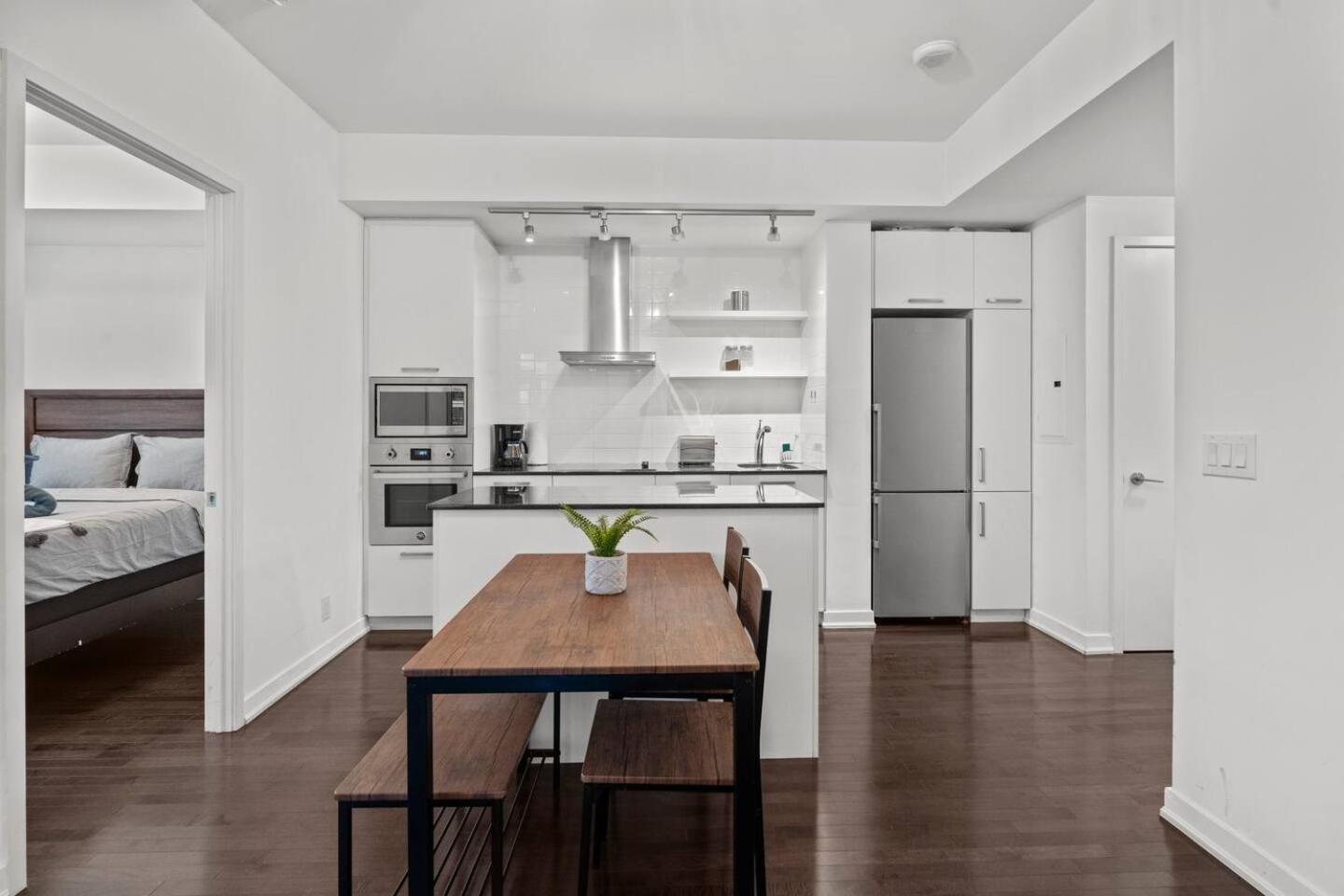 Home Away From Home Toronto Luaran gambar