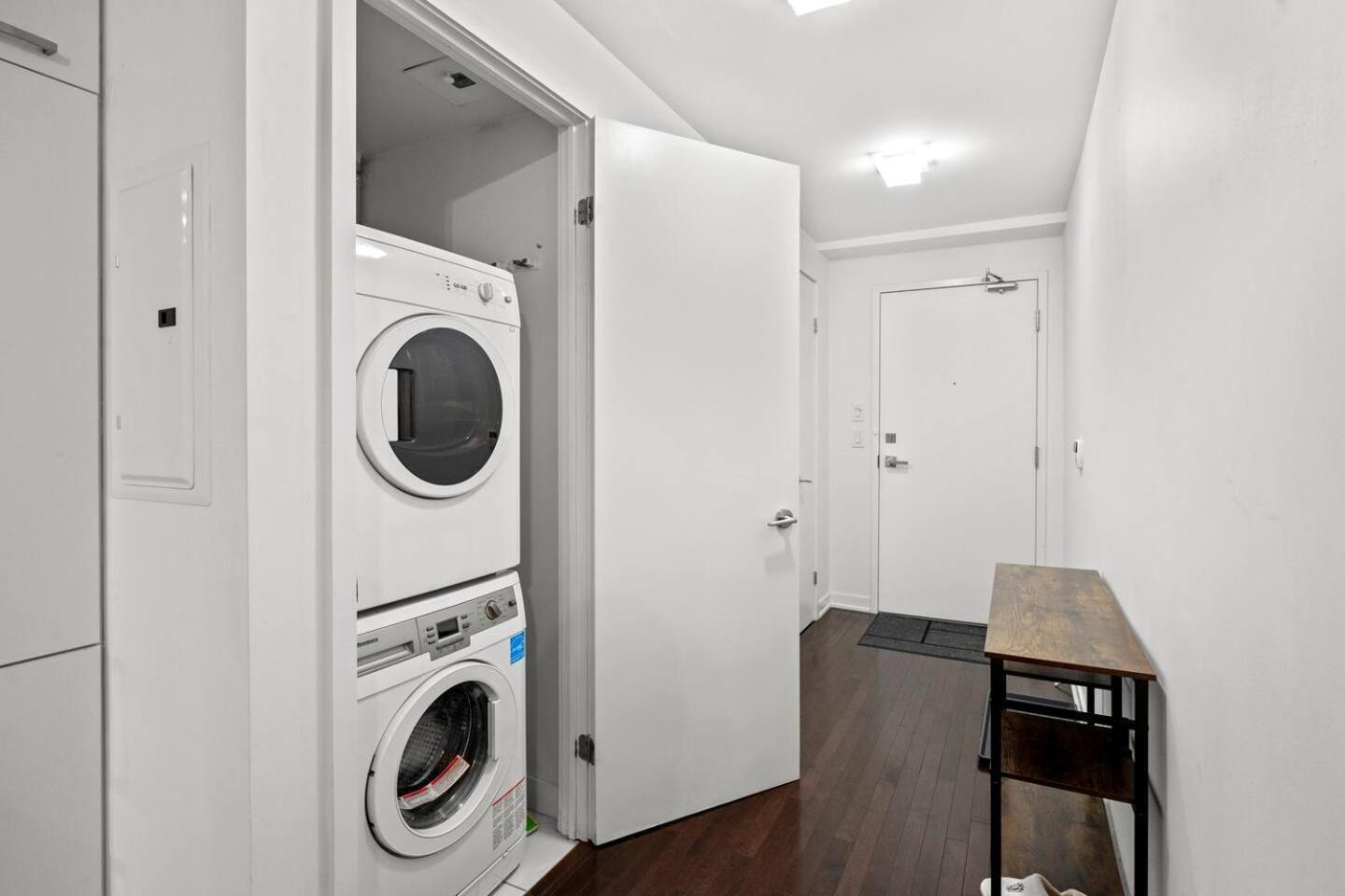 Home Away From Home Toronto Luaran gambar