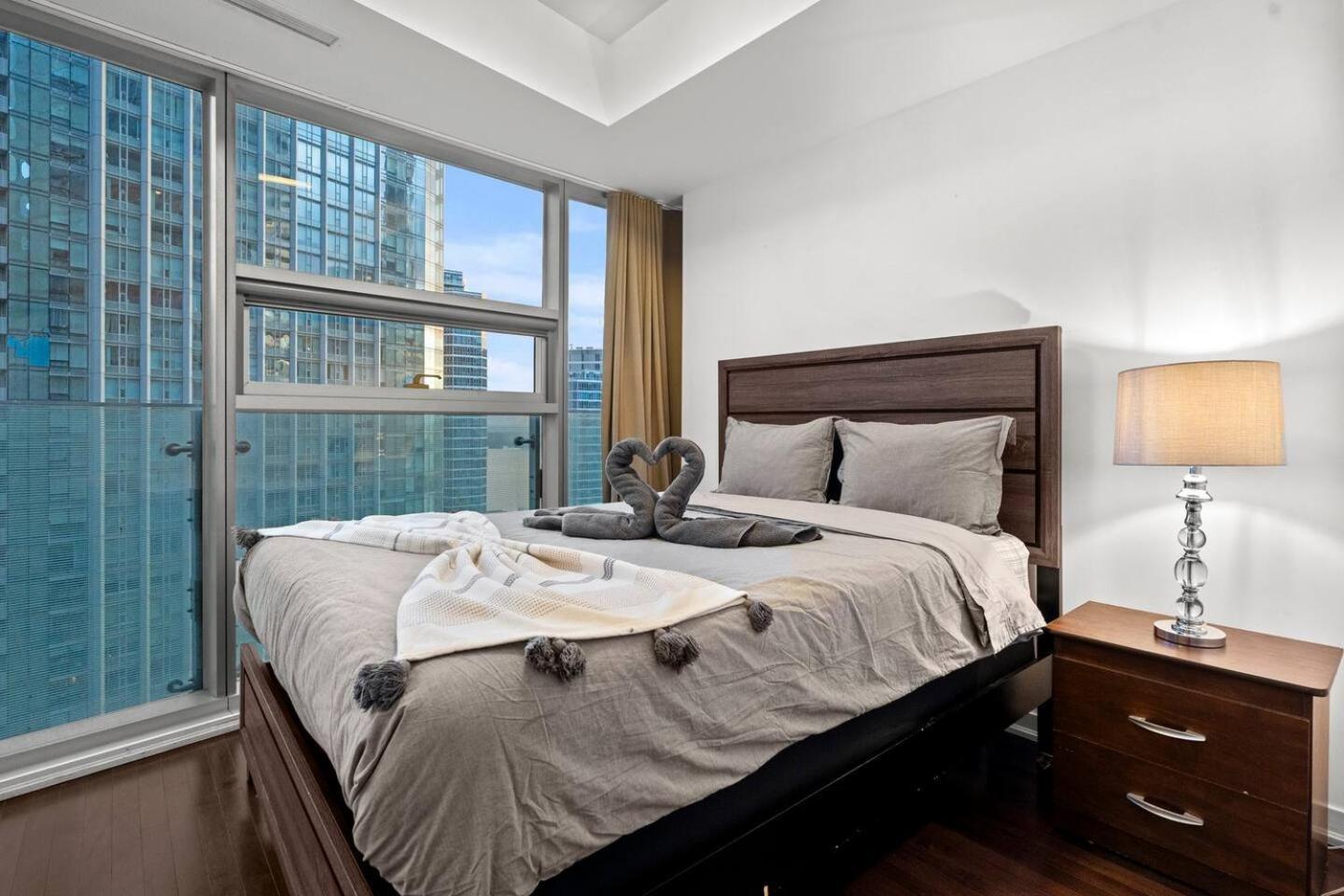 Home Away From Home Toronto Luaran gambar