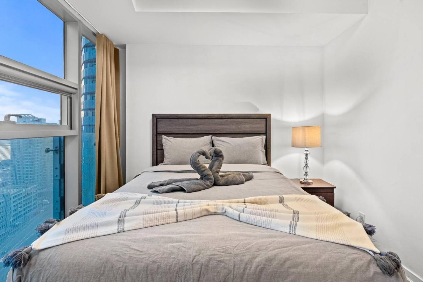 Home Away From Home Toronto Luaran gambar
